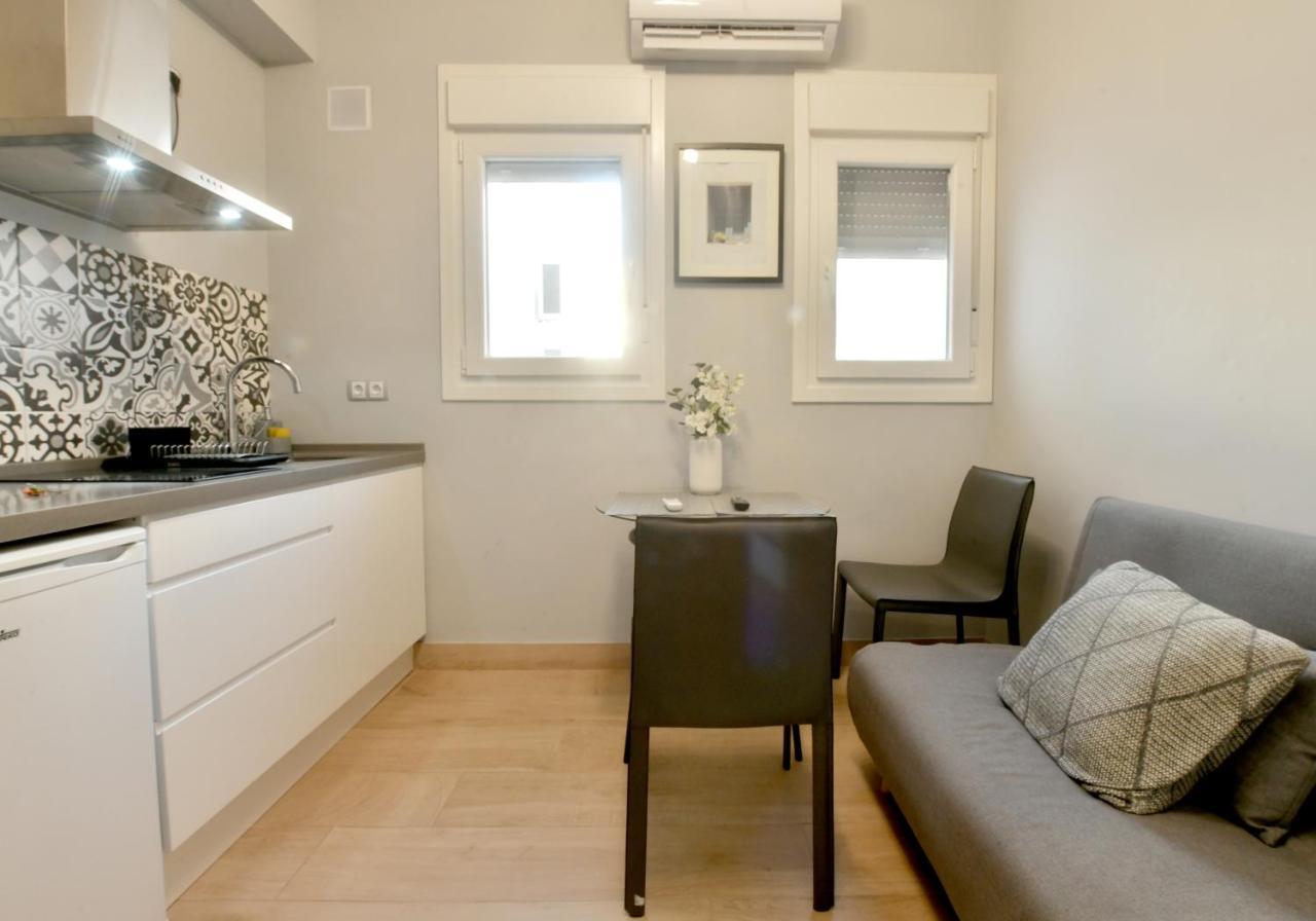 Ms4 Apartamentos Nervion Seville Exterior photo