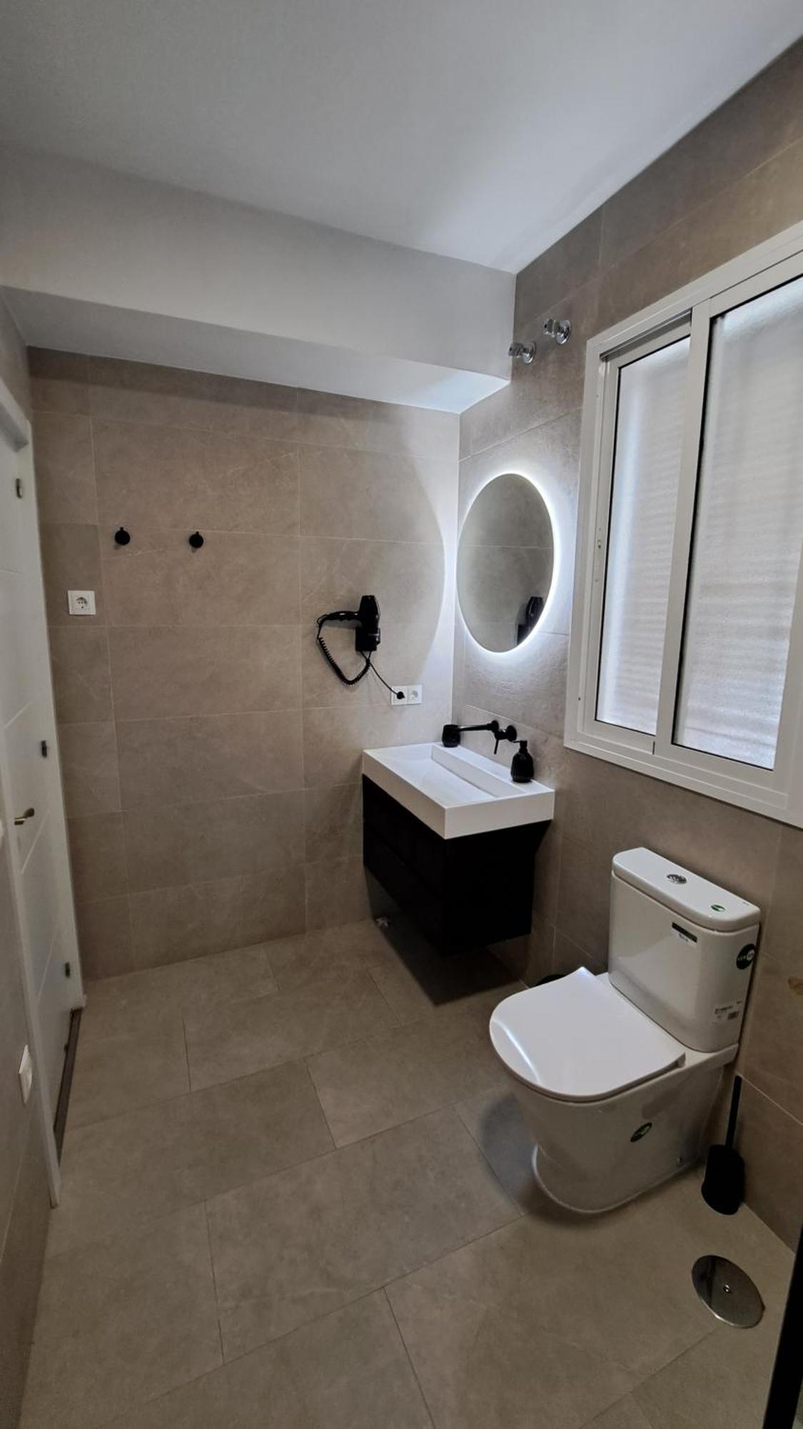 Ms4 Apartamentos Nervion Seville Exterior photo